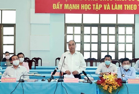 Chủ tịch nước Nguyễn Xuân Phúc: Quy hoạch để Củ Chi và Hóc Môn thực sự là tấc đất tấc vàng