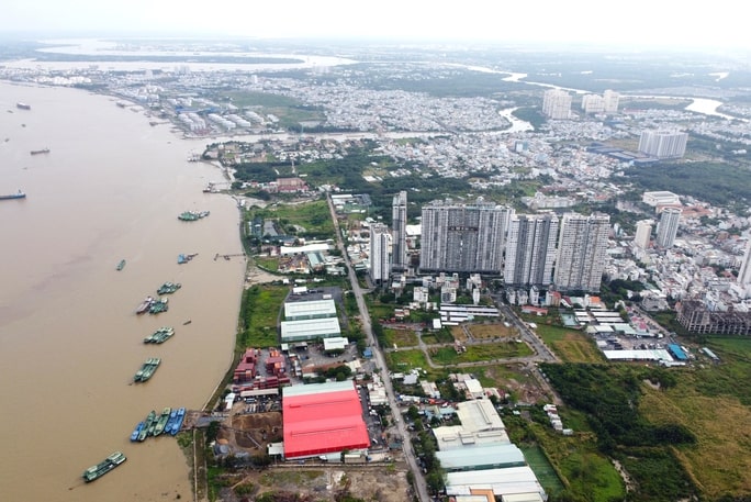 Chuyển 5 huyện ngoại thành lên TP sẽ thuận lợi hơn lên quận